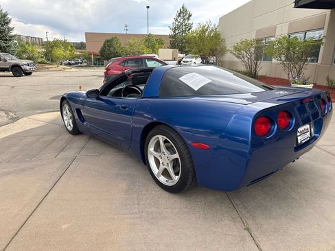 Used 2003 Chevrolet Corvette Coupe w/ Preferred Equipment Group RWD image 12
