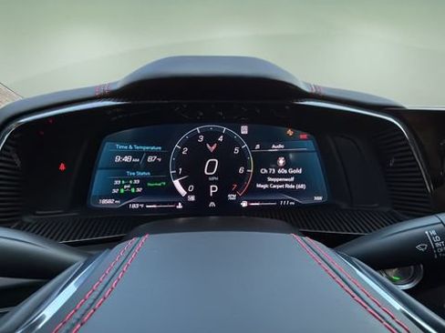 Used 2024 Chevrolet Corvette Stingray Premium Conv w/ Z51 Performance Package RWD image 16