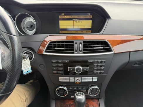 Used 2012 Mercedes-Benz C 350 4MATIC Coupe image 27