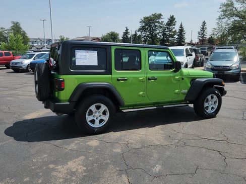 Used 2018 Jeep Wrangler Unlimited Sport S AWD/4WD image 10