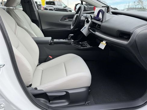 New 2026 Toyota Prius XLE image 12