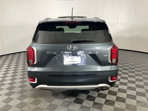 Used 2022 Hyundai Palisade SEL w/ Convenience Package image 5