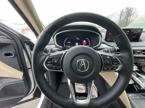 Used 2023 Acura MDX SH-AWD w/ Technology Package image 15