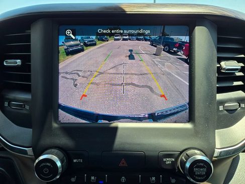 Used 2020 RAM 1500 Laramie AWD/4WD image 24