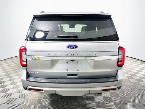 Used 2024 Ford Expedition Limited AWD/4WD image 4