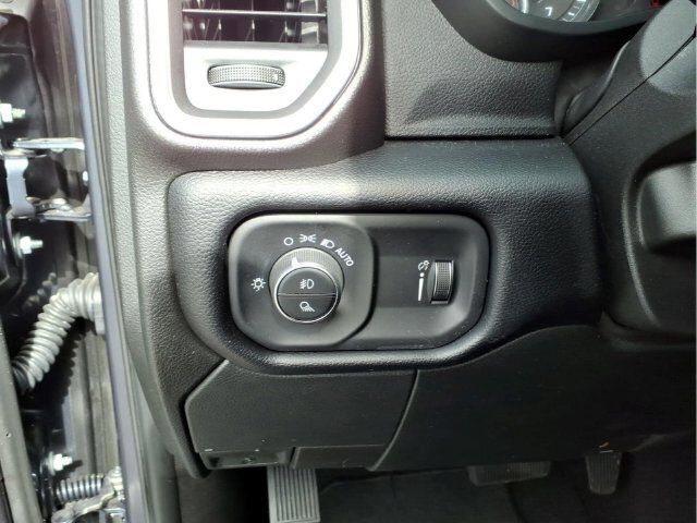 Used 2026 RAM 2500 Big Horn AWD/4WD image 22