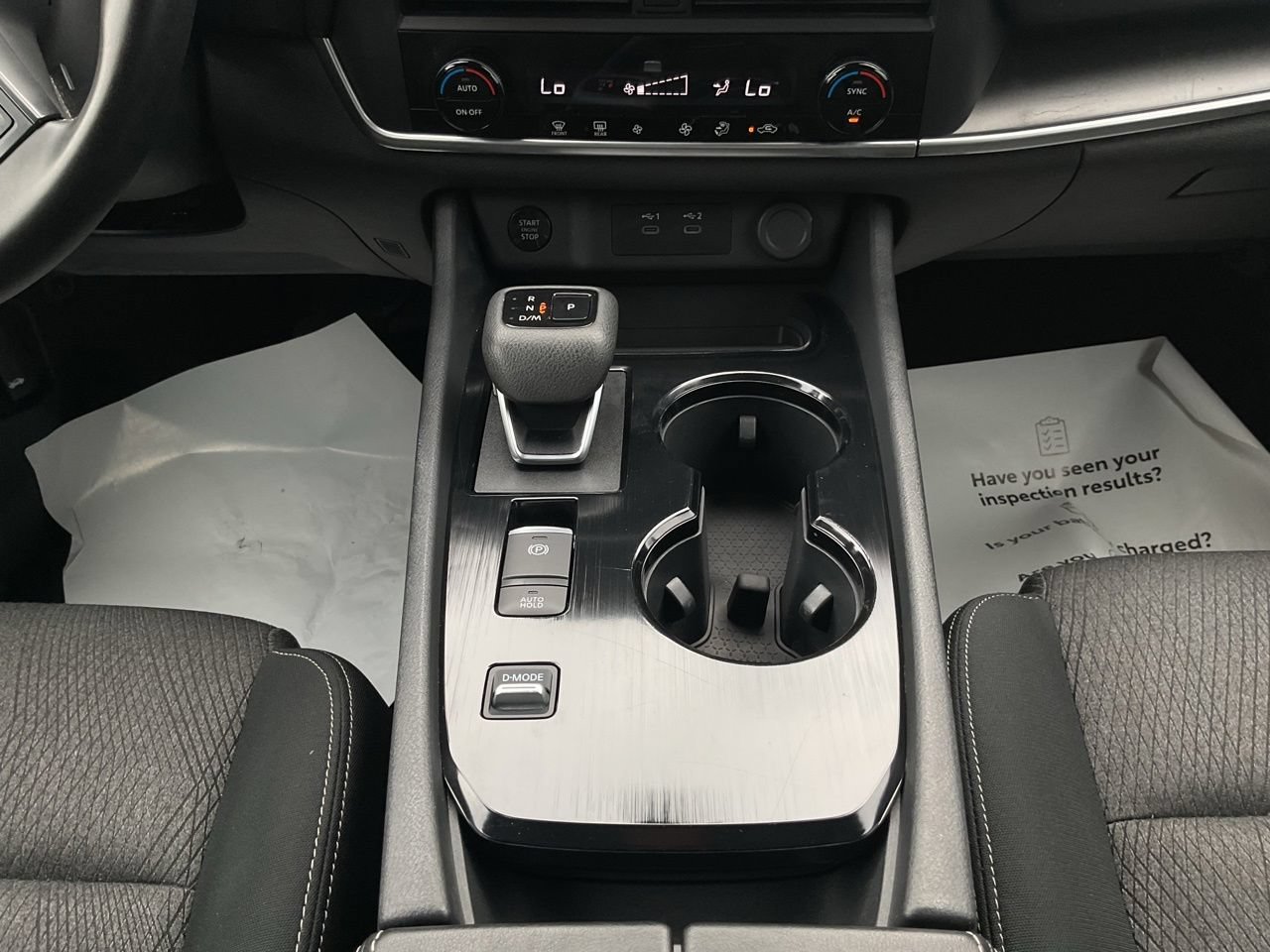 Used 2025 Nissan Rogue SV FWD image 12