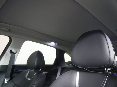 Used 2022 Hyundai Tucson Limited image 11