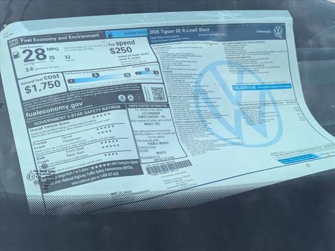 New 2026 Volkswagen Tiguan SE R-Line FWD image 17