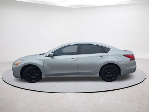 Used 2014 Nissan Altima 2.5 S image 4