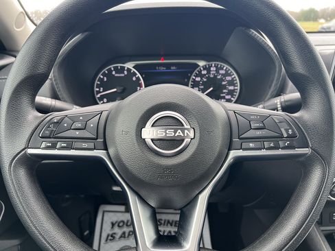 Used 2024 Nissan Sentra SV image 16