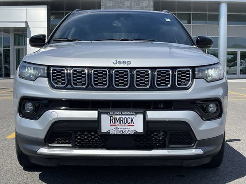Used 2025 Jeep Compass Limited AWD/4WD image 16