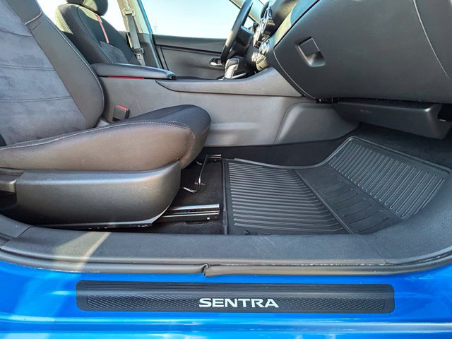 Certified 2025 Nissan Sentra SR FWD image 30