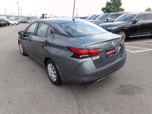 Used 2020 Nissan Versa S image 45