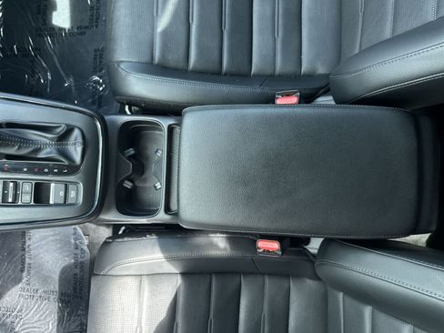 Used 2024 Honda CR-V EX-L image 18