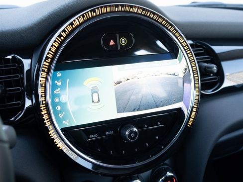 Used 2023 MINI Cooper SE image 4