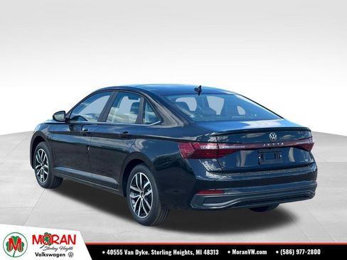Used 2026 Volkswagen Jetta Sport FWD image 3