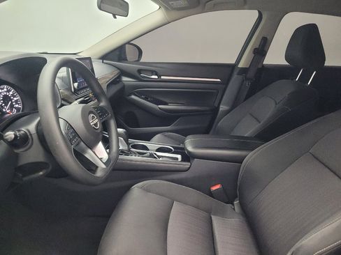Used 2023 Nissan Altima 2.5 SV FWD image 17