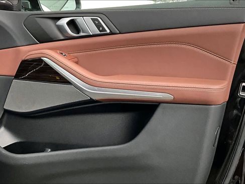 Used 2021 BMW X5 sDrive40i w/ Premium Package image 23