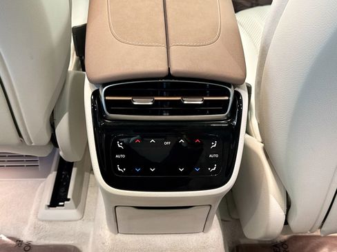 Certified 2023 Mercedes-Benz EQS 450+ SUV image 24