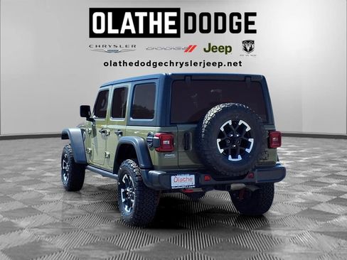 Used 2025 Jeep Wrangler Unlimited Rubicon AWD/4WD image 5