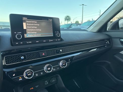 Used 2023 Honda Civic EX image 12