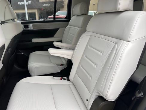 Certified 2025 Hyundai Santa Fe Calligraphy image 20