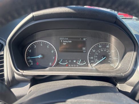 Used 2019 Ford EcoSport SE w/ SE Convenience Package image 16