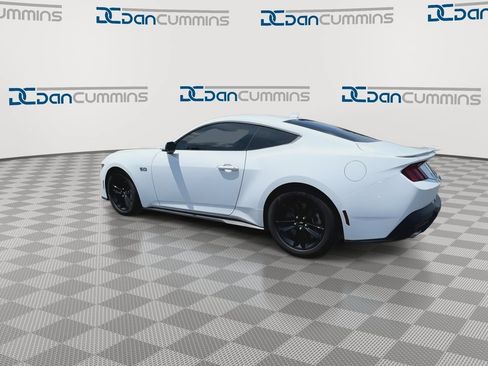 Used 2025 Ford Mustang GT RWD image 6