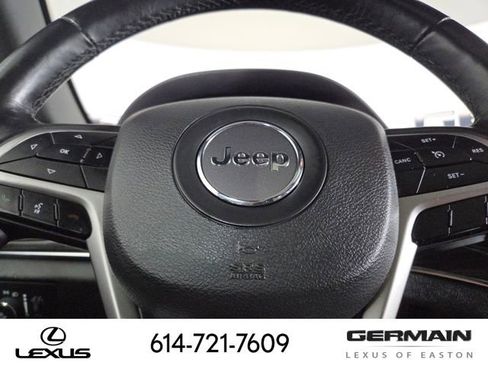 Used 2021 Jeep Grand Cherokee Limited w/ Luxury Group II AWD/4WD image 25