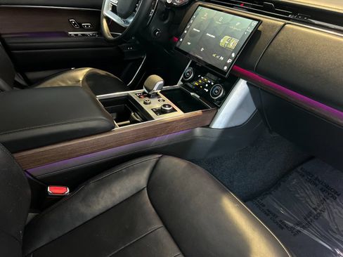 Used 2023 Land Rover Range Rover Long Wheelbase Autobiography AWD/4WD image 17