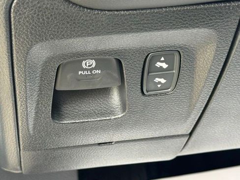 New 2026 RAM 1500 Laramie AWD/4WD image 14