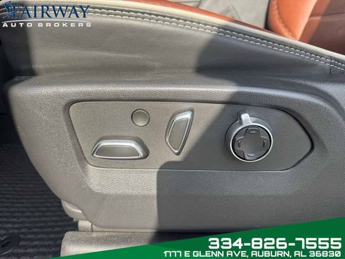 Used 2025 GMC Sierra 2500 Denali Ultimate image 15