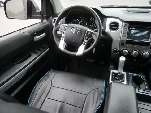 Used 2019 Toyota Tundra SR5 w/ TRD Off Road Package AWD/4WD image 9
