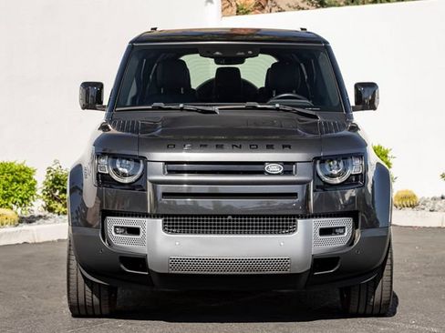Certified 2023 Land Rover Defender 130 SE AWD/4WD image 3