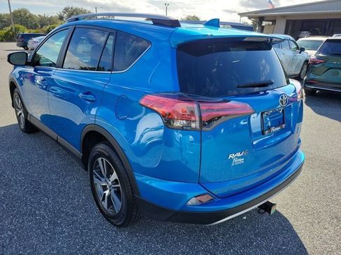 Used 2018 Toyota RAV4 XLE image 12