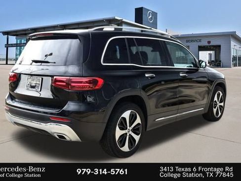 Used 2024 Mercedes-Benz GLB 250 image 7