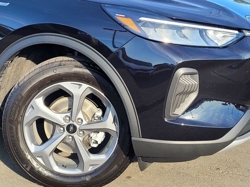 Used 2025 Ford Escape ST-Line w/ Equipment Group 301A image 5