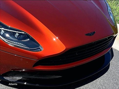 Used 2021 Aston Martin DB11 Volante RWD image 24