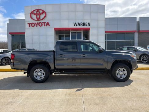 Used 2023 Toyota Tacoma SR AWD/4WD image 3