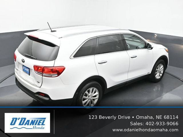 Used 2017 Kia Sorento AWD image 18