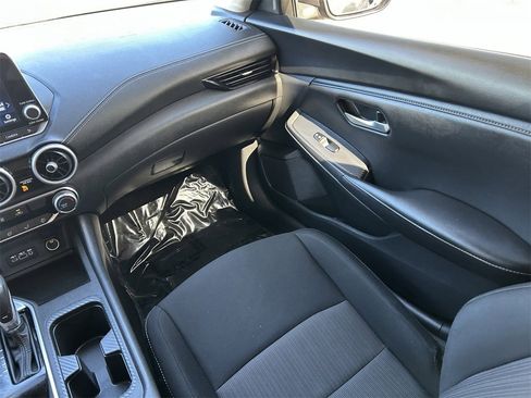 Certified 2024 Nissan Sentra SV image 18