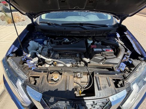Used 2019 Nissan Rogue SV AWD/4WD image 27