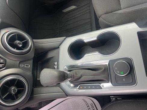 Used 2024 Chevrolet Blazer LT w/ Convenience Package image 10