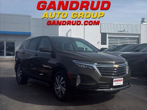 Used 2023 Chevrolet Equinox LT AWD/4WD image 1