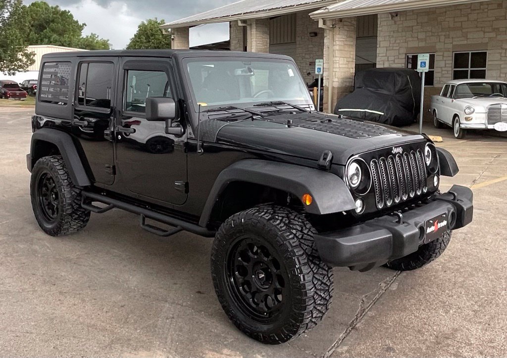 Used 2018 Jeep Wrangler Unlimited Sport S AWD/4WD image 2