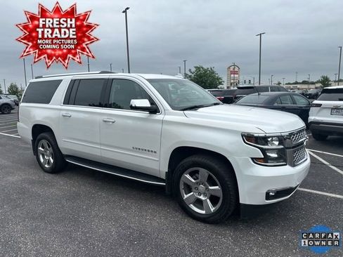 Used 2018 Chevrolet Suburban Premier AWD/4WD image 3