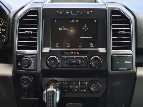 Used 2018 Ford F150 XLT w/ Equipment Group 302A Luxury AWD/4WD image 19