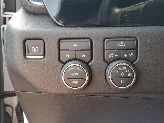 Used 2025 Chevrolet Silverado 2500 LT w/ Convenience Package AWD/4WD image 13