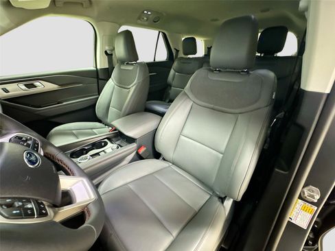 New 2026 Ford Explorer Active w/ Active Comfort Package RWD image 20